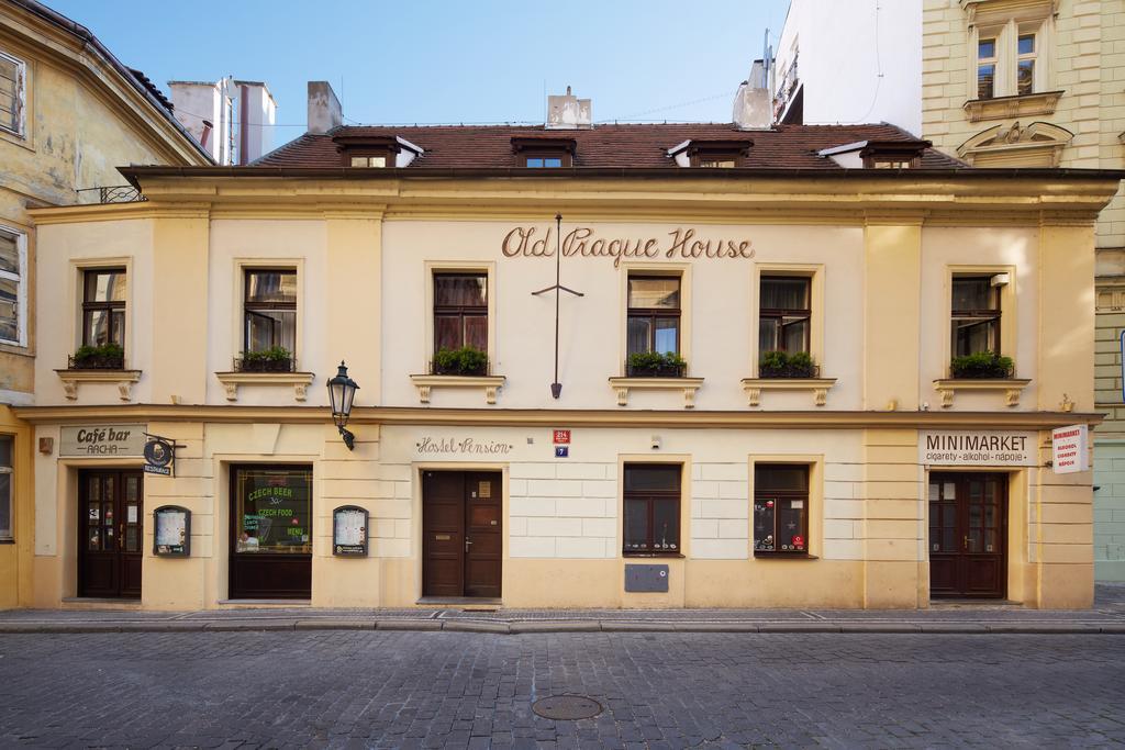 Acomodação com café da manhã  Old House 3*